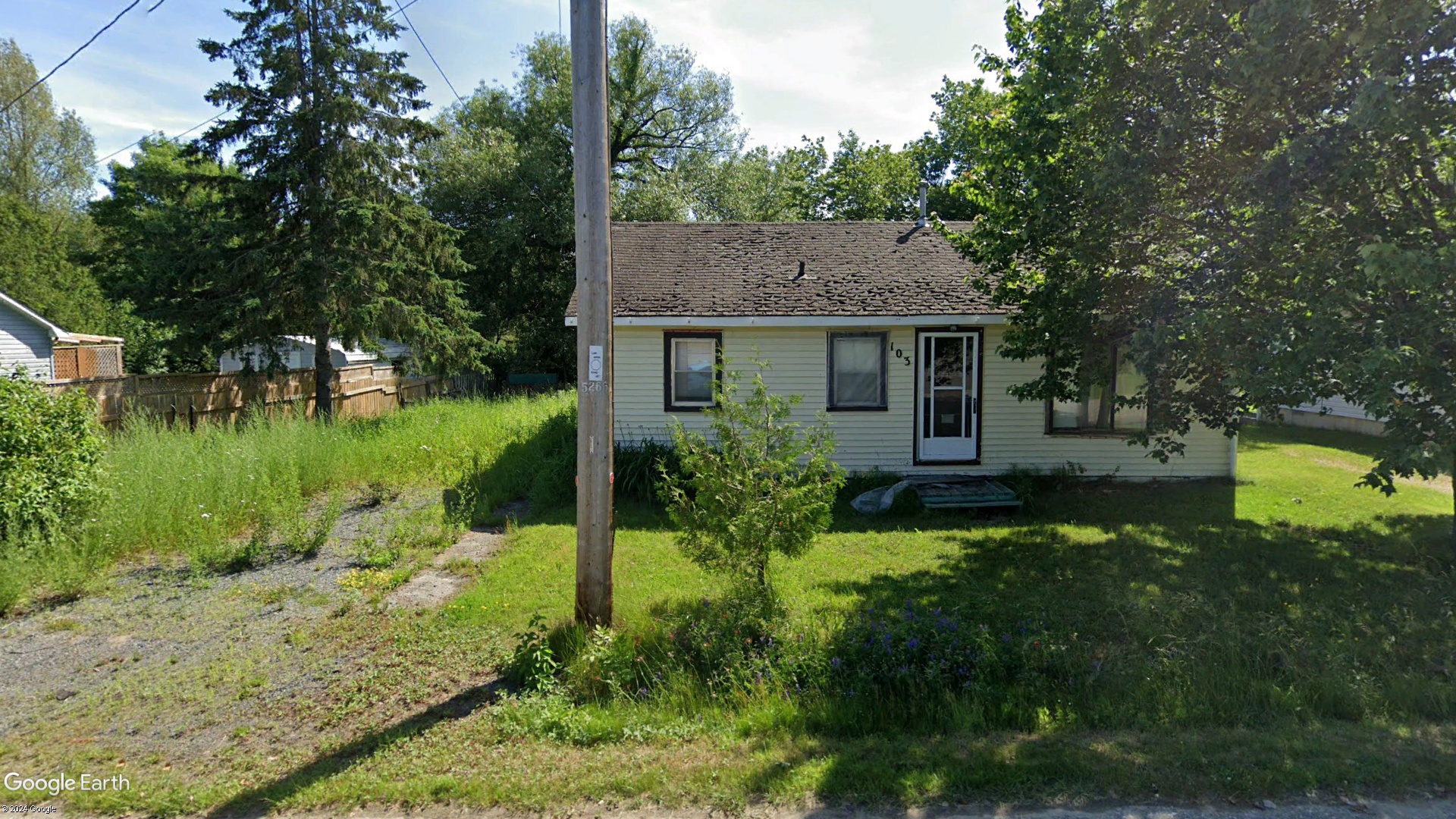 Tax Sale Blind River, Ontario - 57 38 000 005 16400 0000