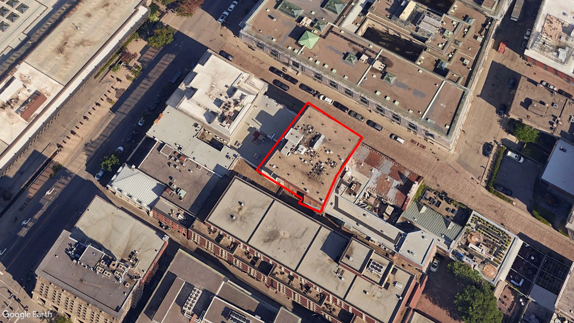 Tax Sale Montreal, Quebec - 110428-56