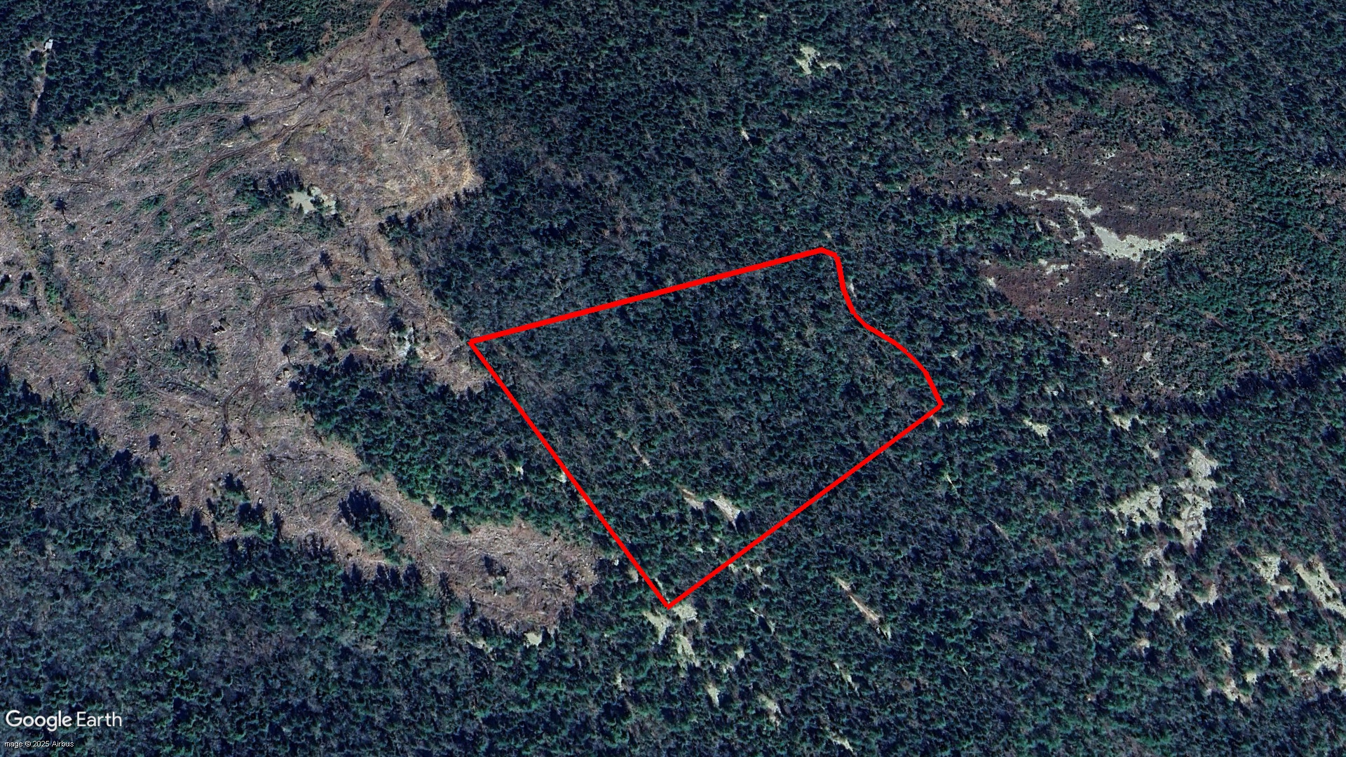 Tax Sale Queens, Nova Scotia - 01027816