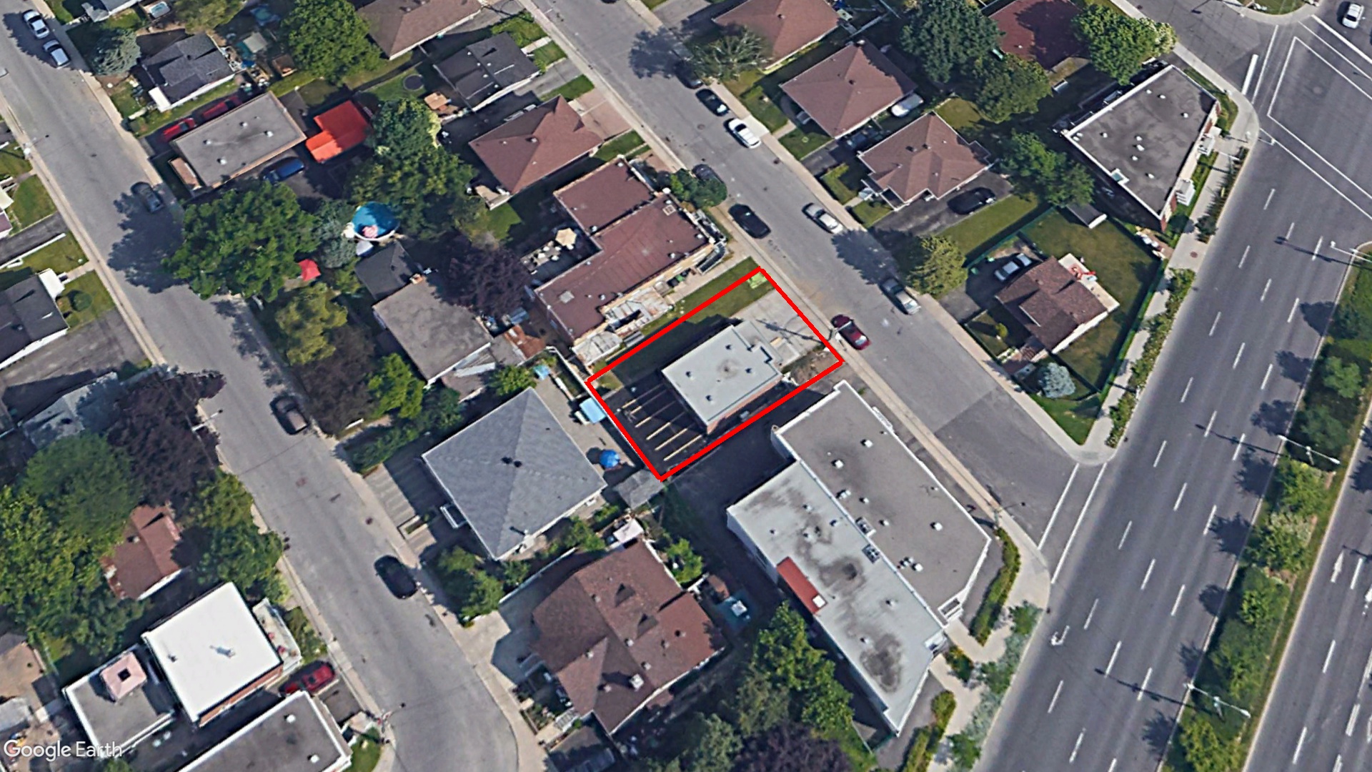 Tax Sale Montreal, Quebec - 020714-59