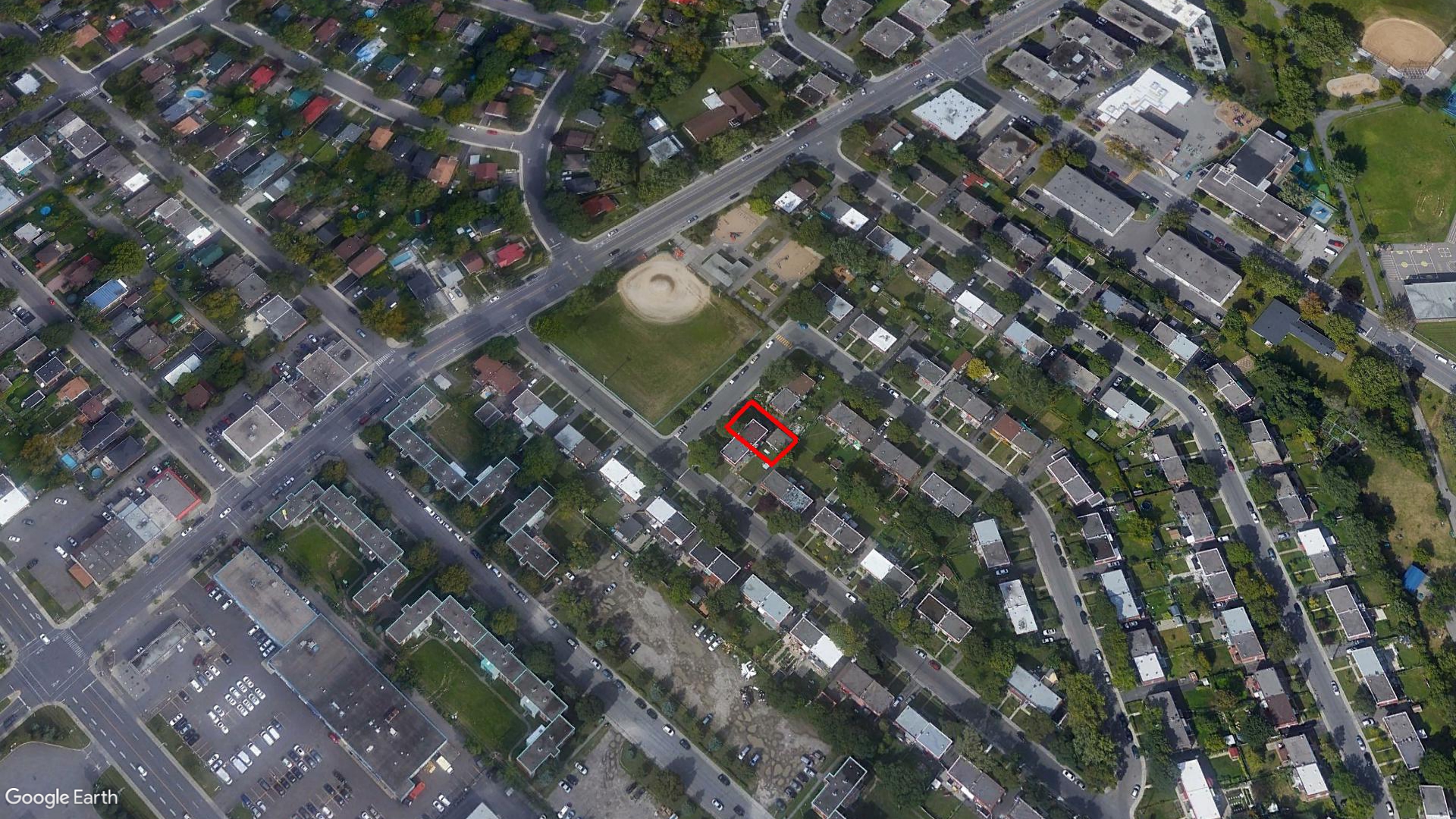 Tax Sale Montreal, Quebec - 040373-74