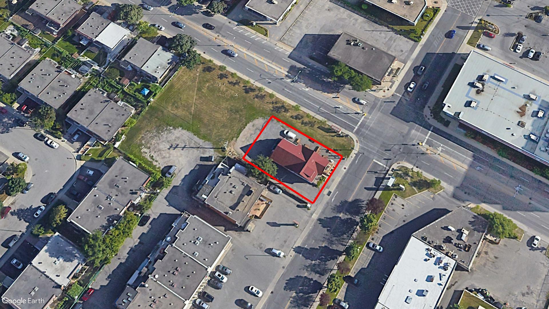 Tax Sale Montreal, Quebec - 020911-34