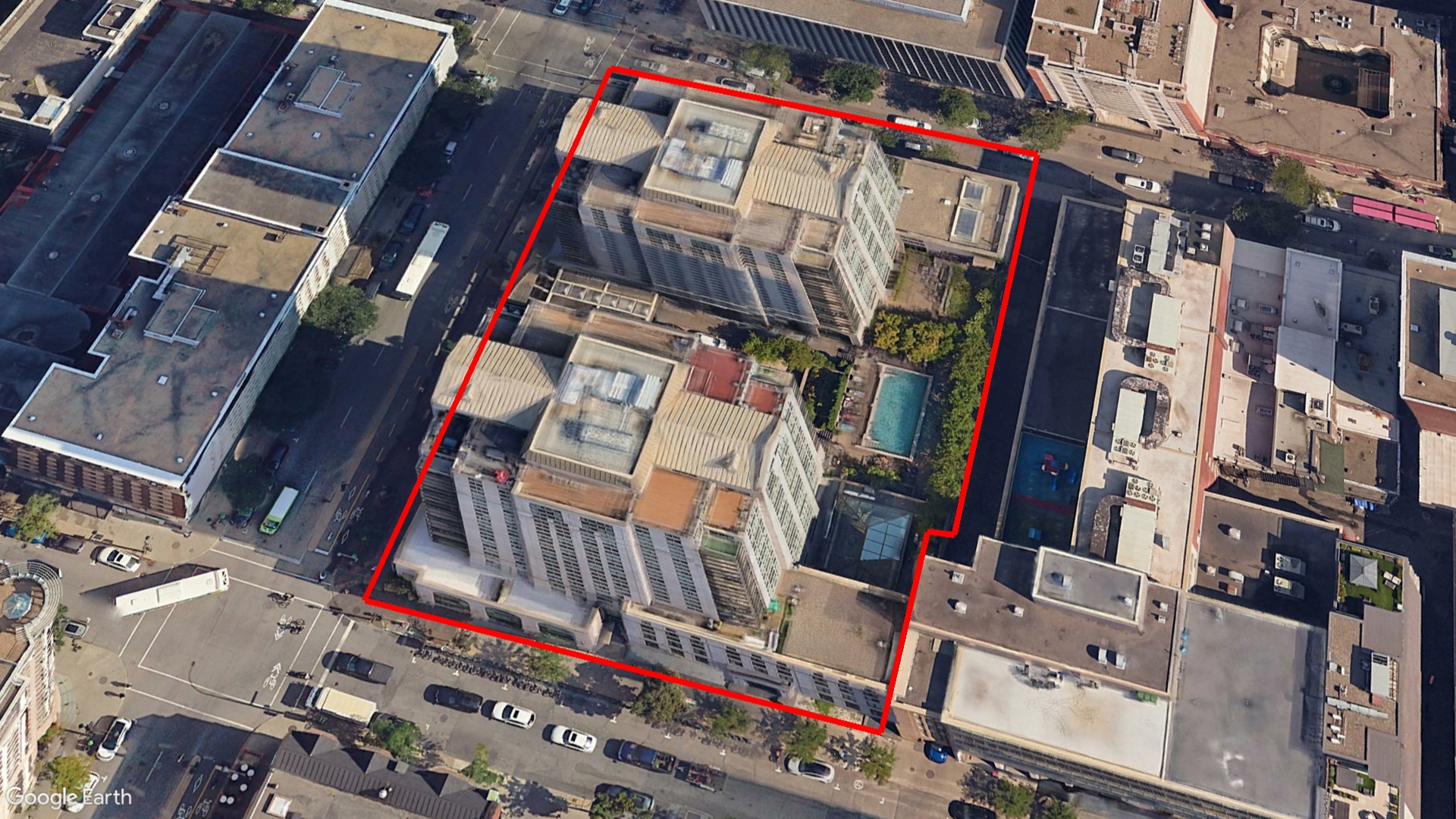 Tax Sale Montreal, Quebec - 141002-61