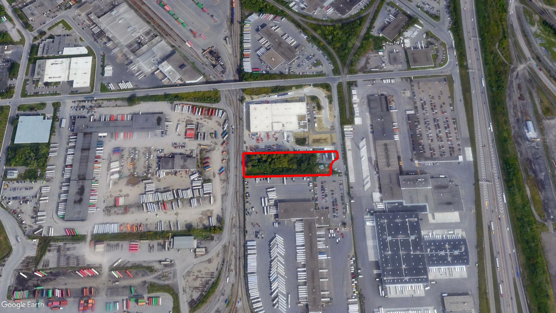 Tax Sale Montreal, Quebec - 050762-66