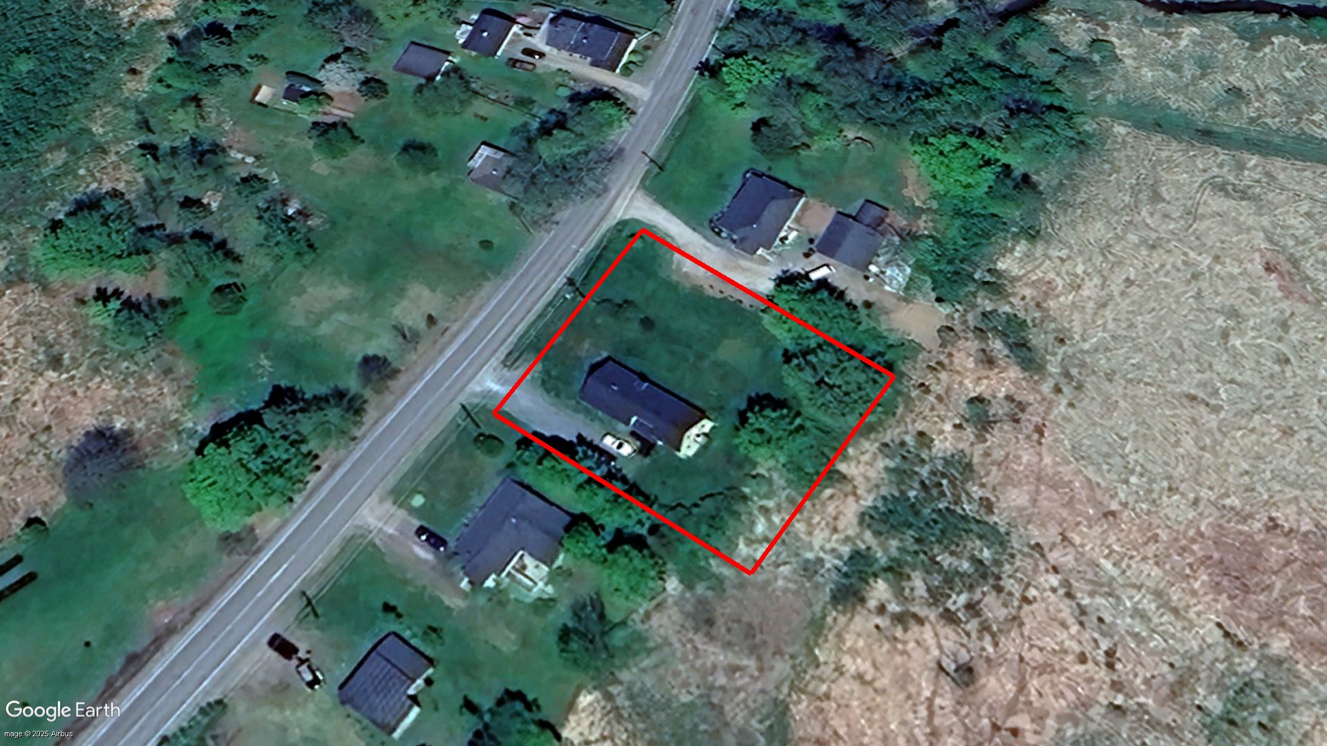 Tax Sale Lunenburg, Nova Scotia - 02095238