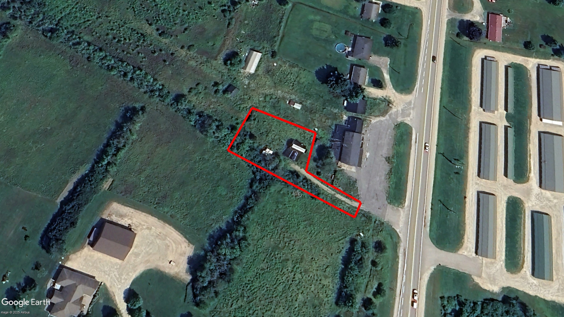 16918 Highway 7, Perth