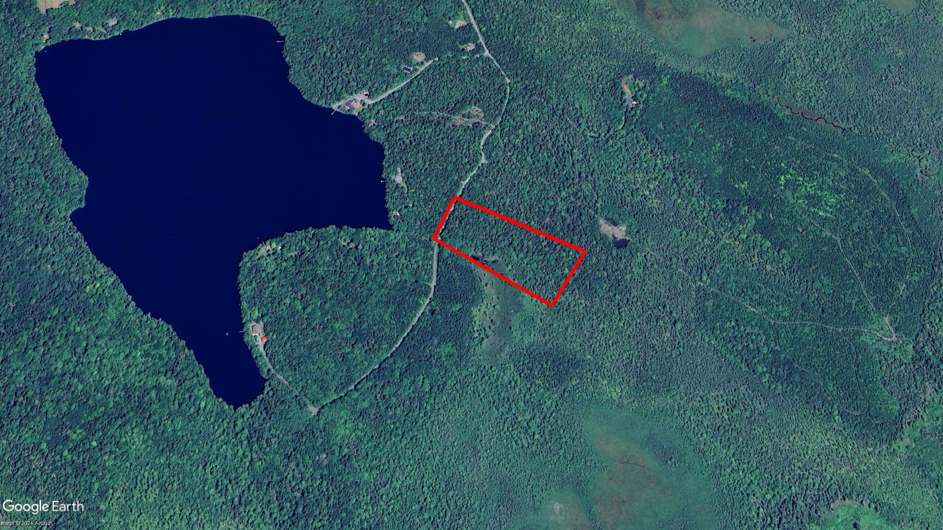 Tax Sale Lunenburg, Nova Scotia - 09327355