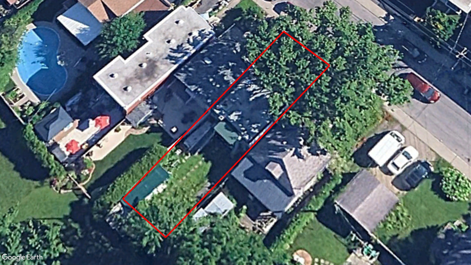 Tax Sale Montreal, Quebec - 020749-92