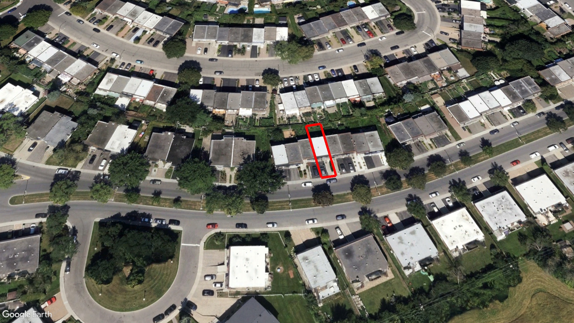 Tax Sale Montreal, Quebec - 041007-56