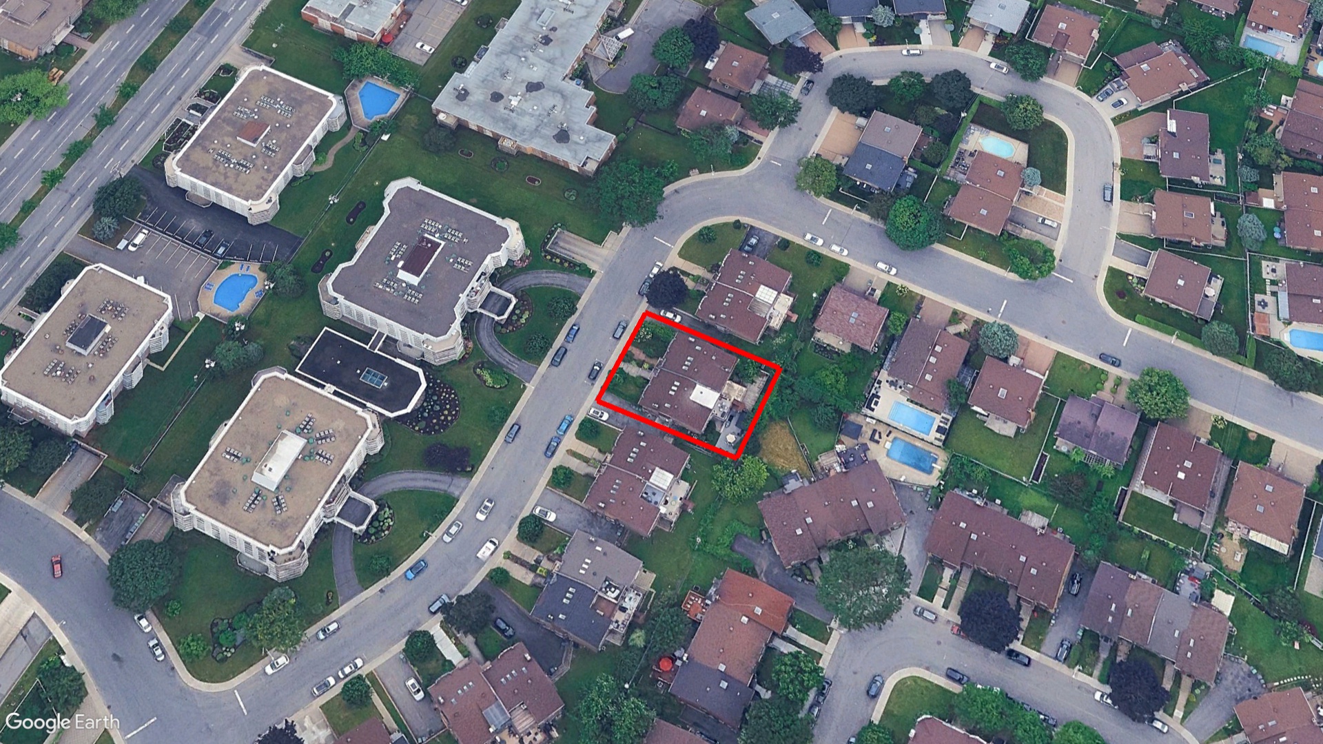 Tax Sale Montreal, Quebec - 041345-61