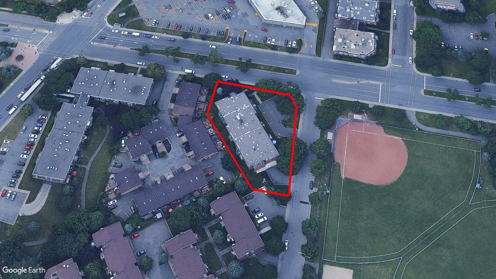 Tax Sale Montreal, Quebec - 020399-31