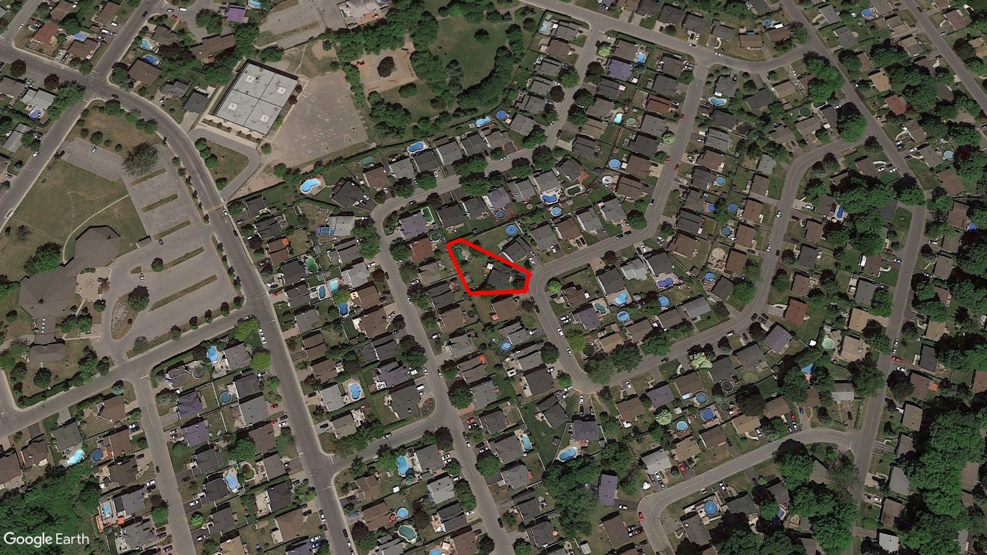 Tax Sale Montreal, Quebec - 041296-31