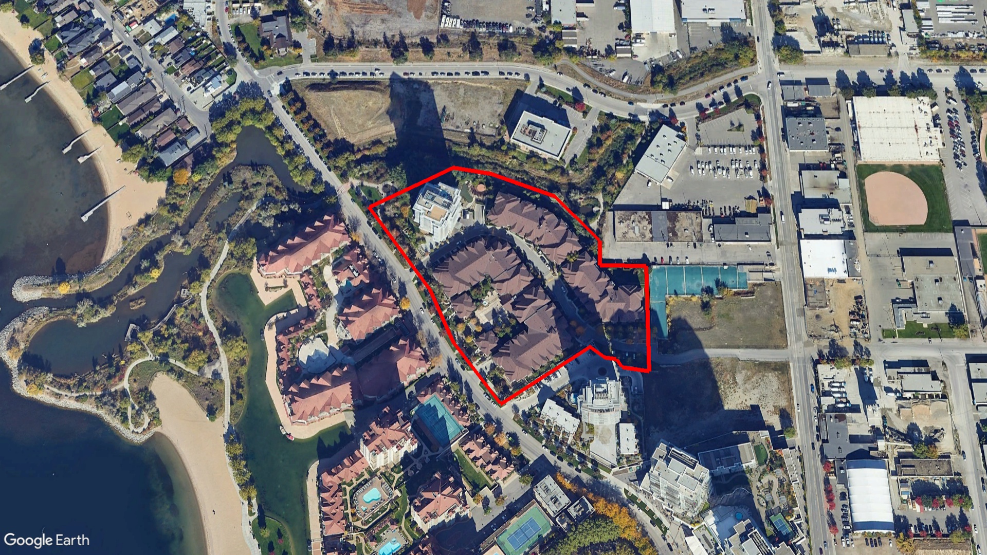 Tax Sale Kelowna, British Columbia - 19-214-083031