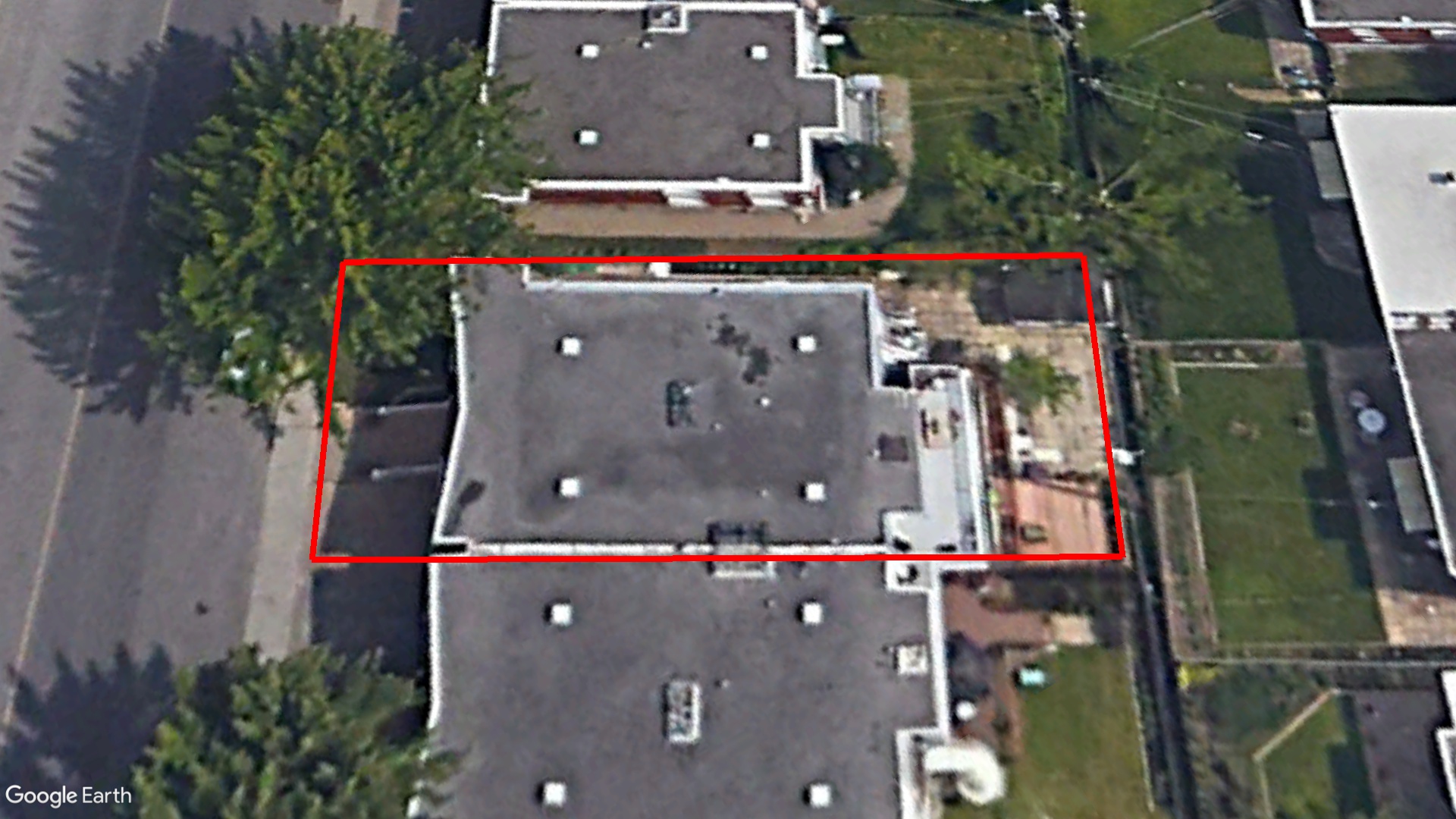 Tax Sale Montreal, Quebec - 040488-57