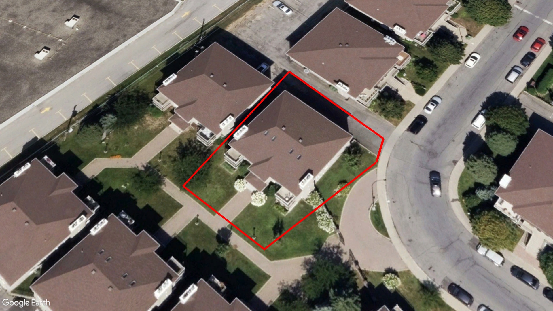 Tax Sale Montreal, Quebec - 050077-25