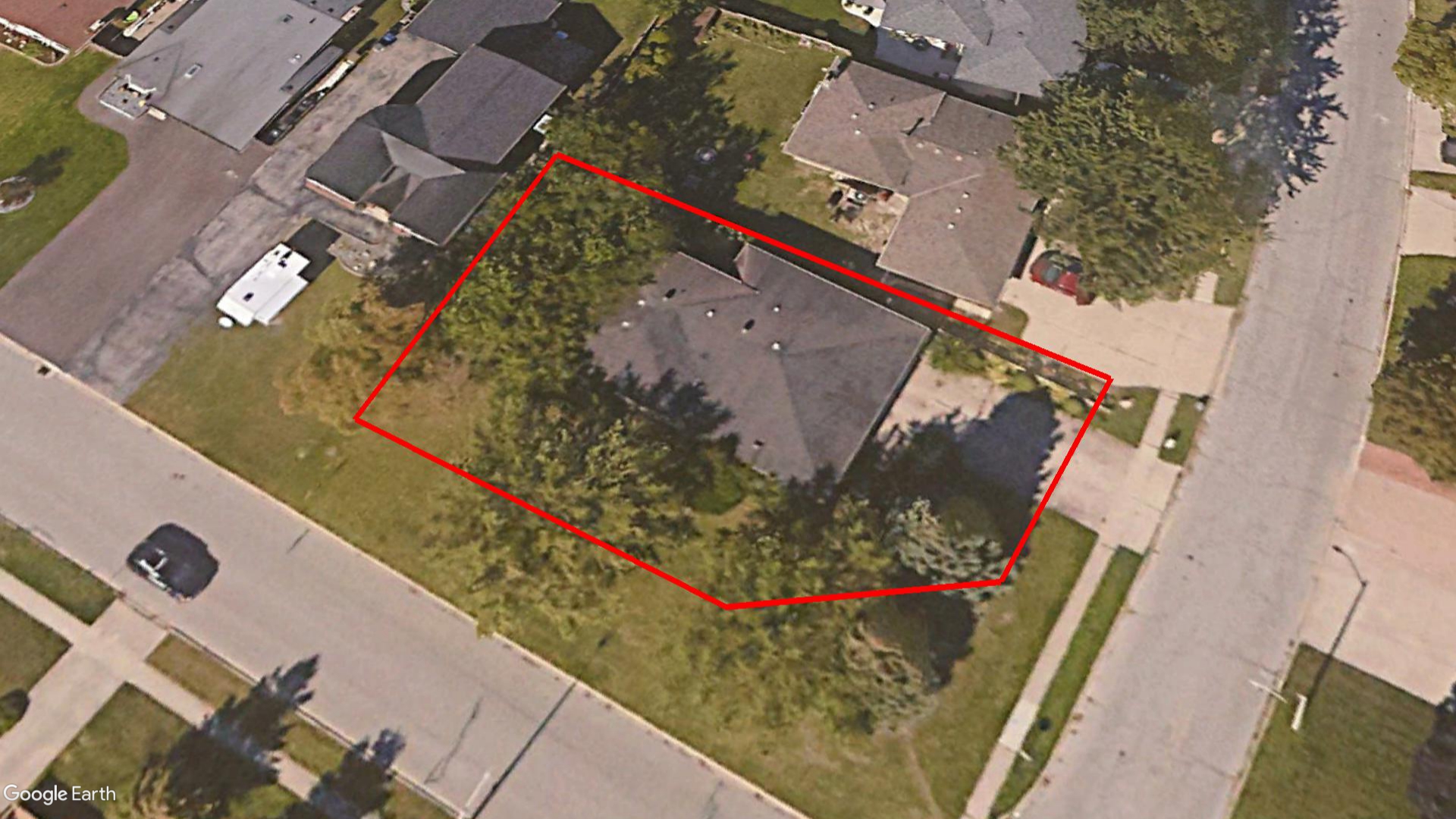 Tax Sale Tecumseh, Ontario - 37 44 220 000 23800 0000