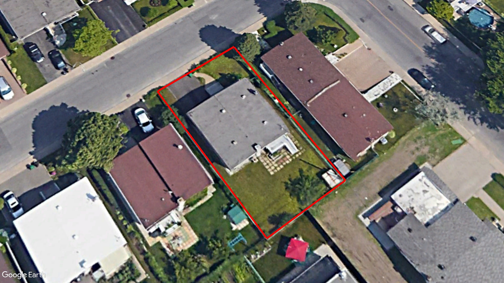 Tax Sale Montreal, Quebec - 020872-15