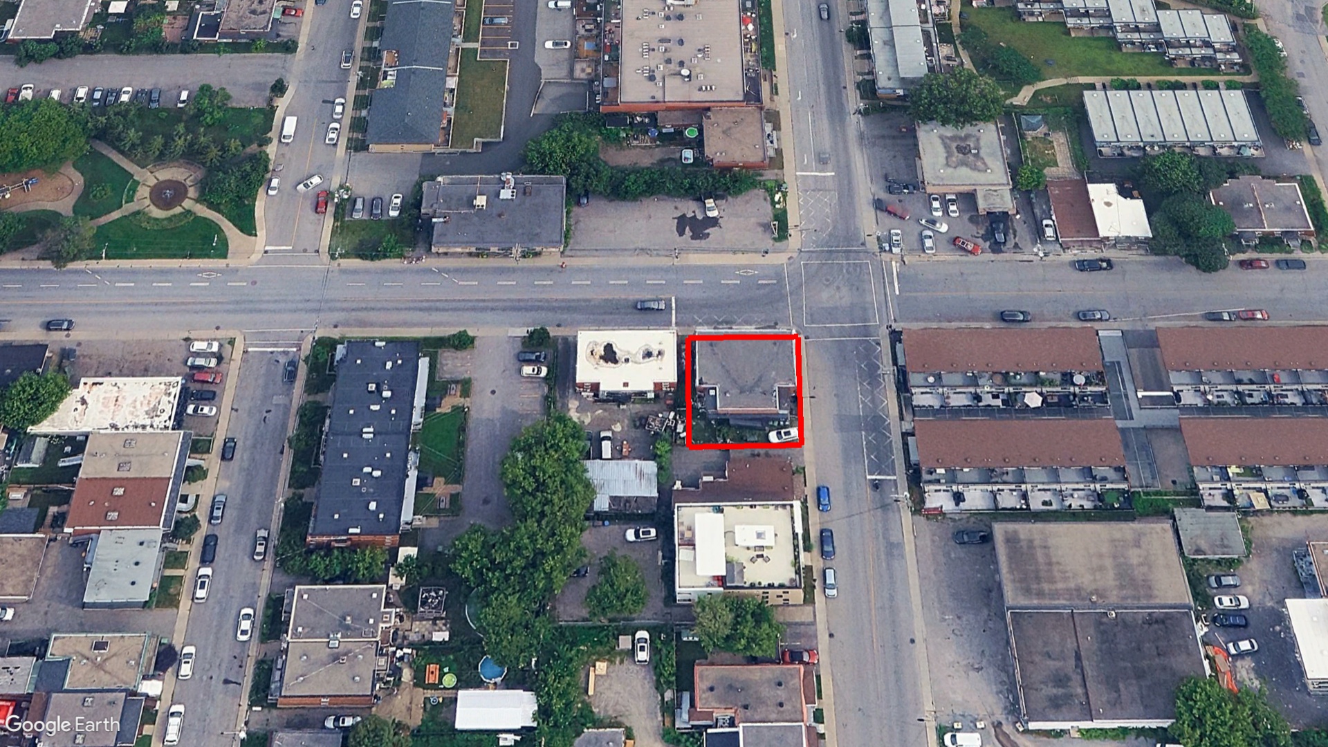 Tax Sale Montreal, Quebec - 050582-75