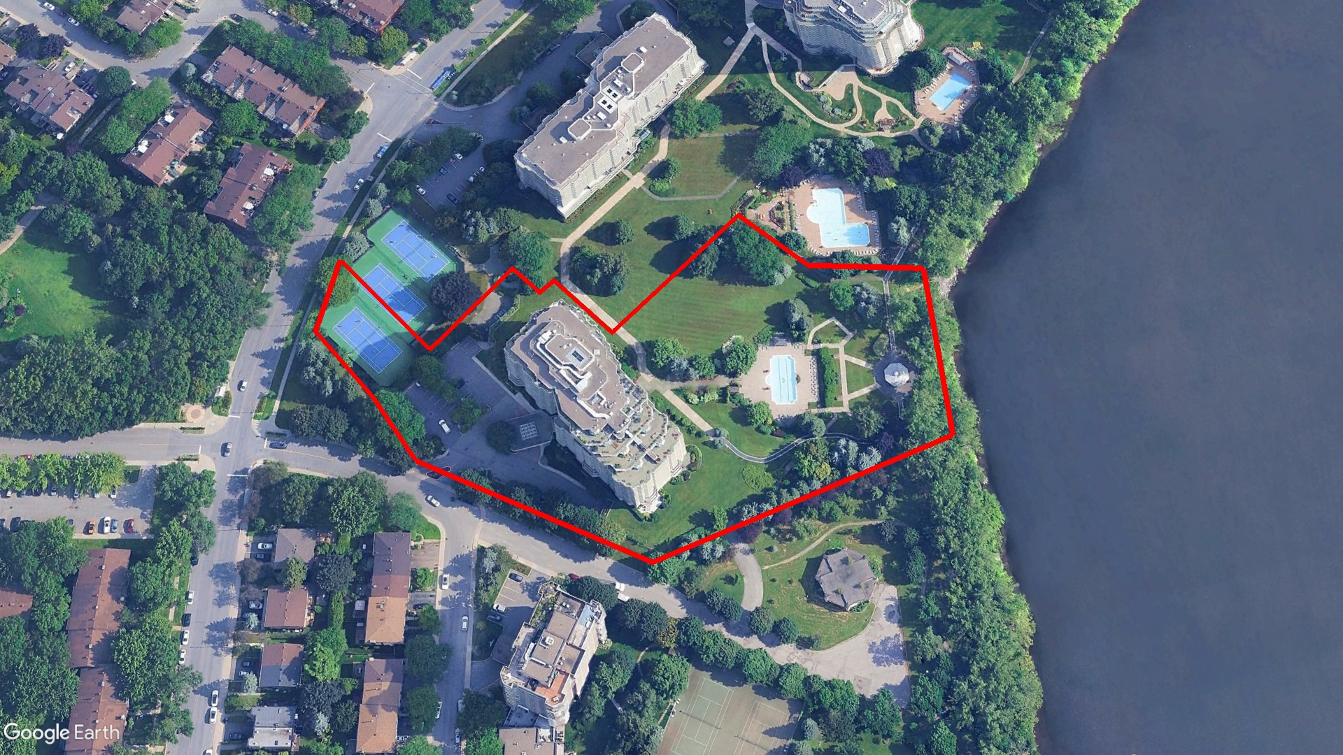 Tax Sale Montreal, Quebec - 011155-54