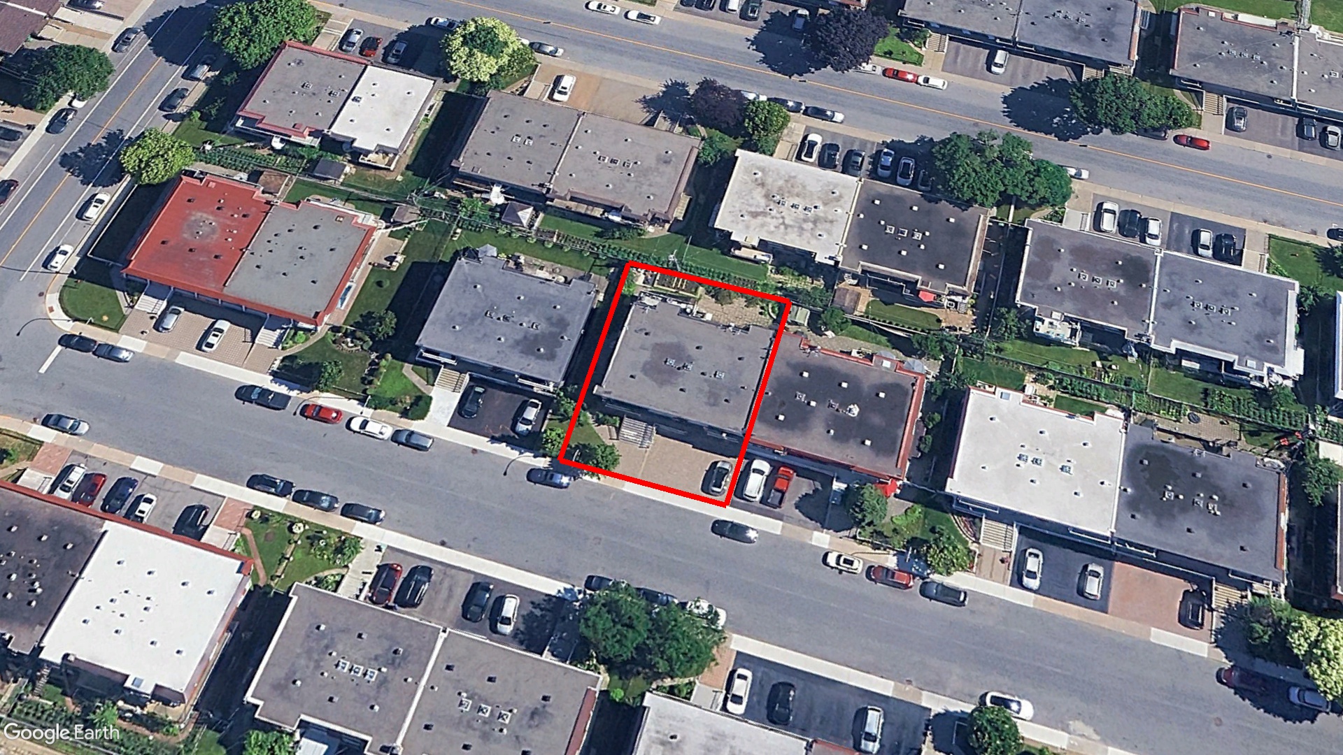 Tax Sale Montreal, Quebec - 020944-54