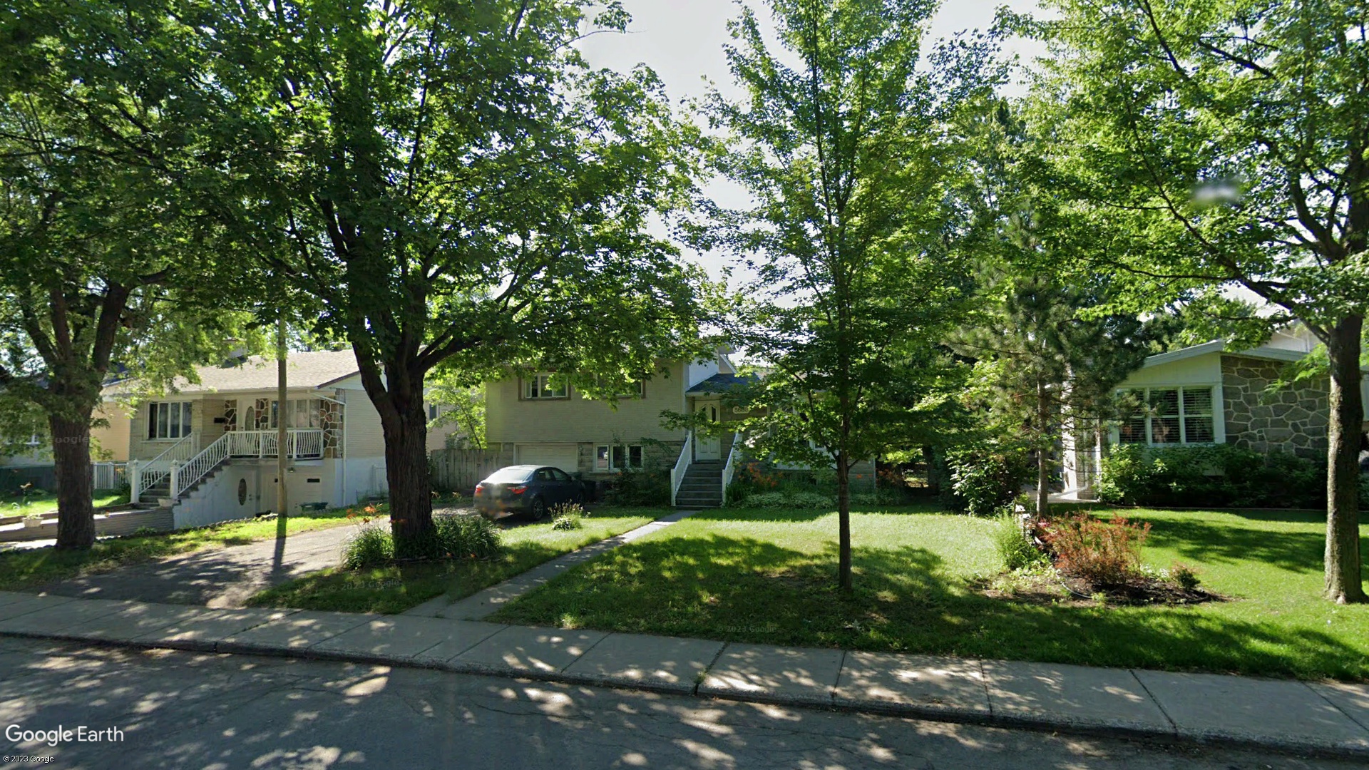 Tax Sale Montreal, Quebec - 020861-04