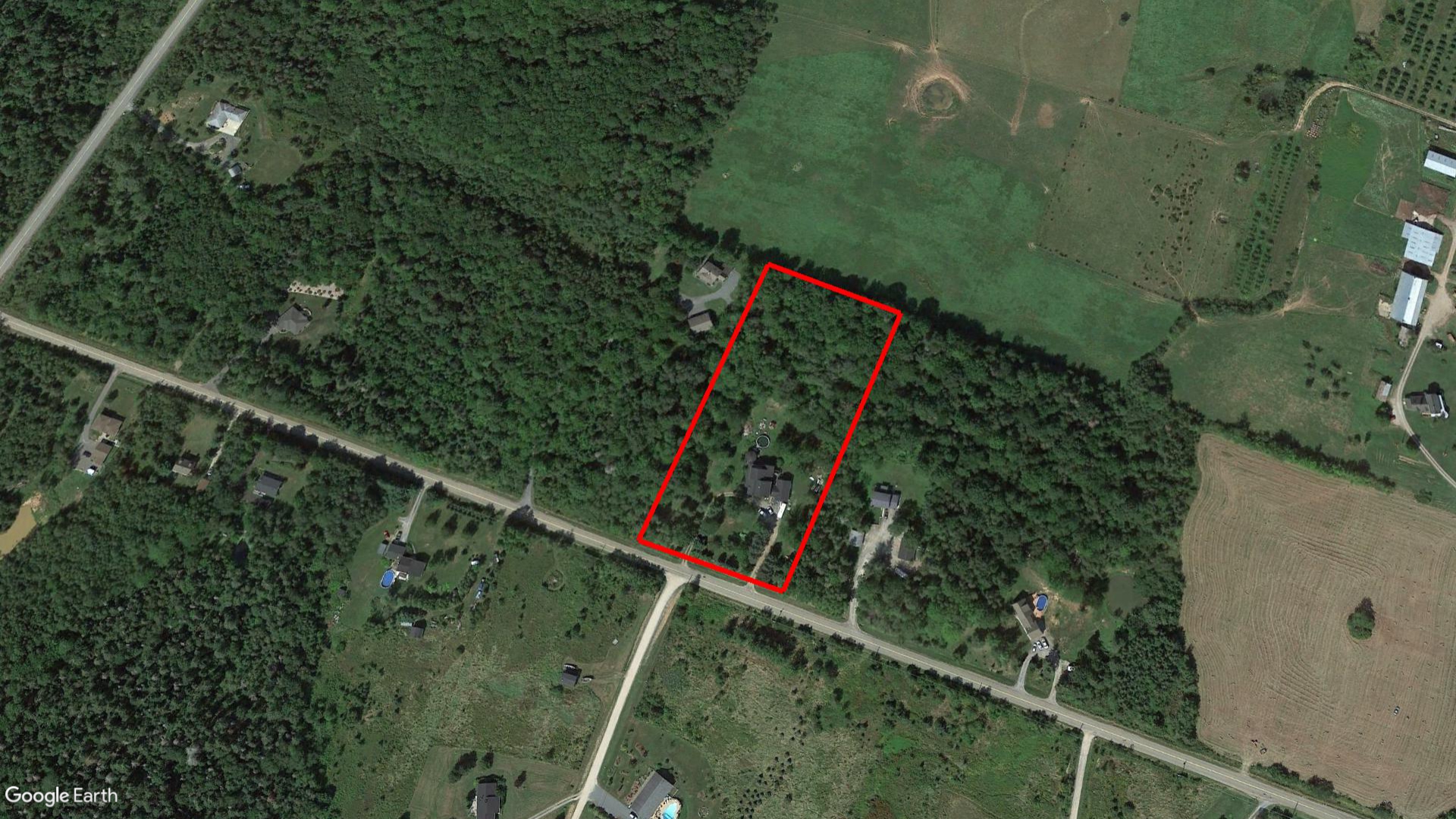 Tax Sale West Hants, Nova Scotia - 01044214