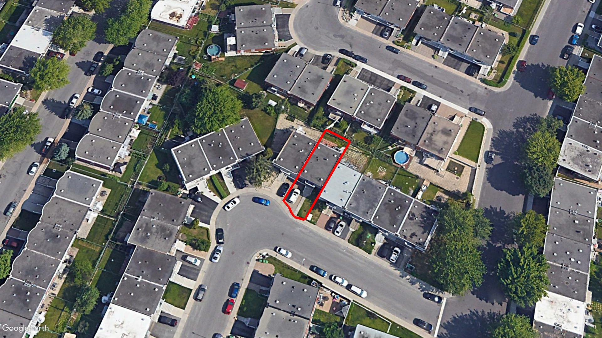 Tax Sale Montreal, Quebec - 040360-35