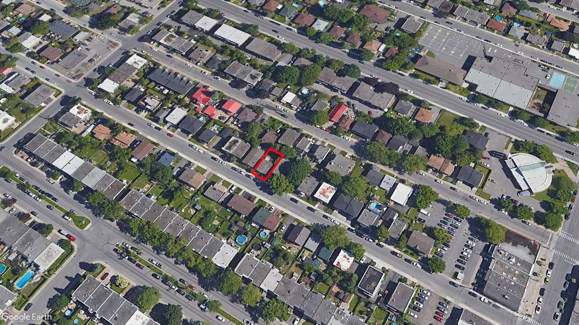 Tax Sale Montreal, Quebec - 020299-64