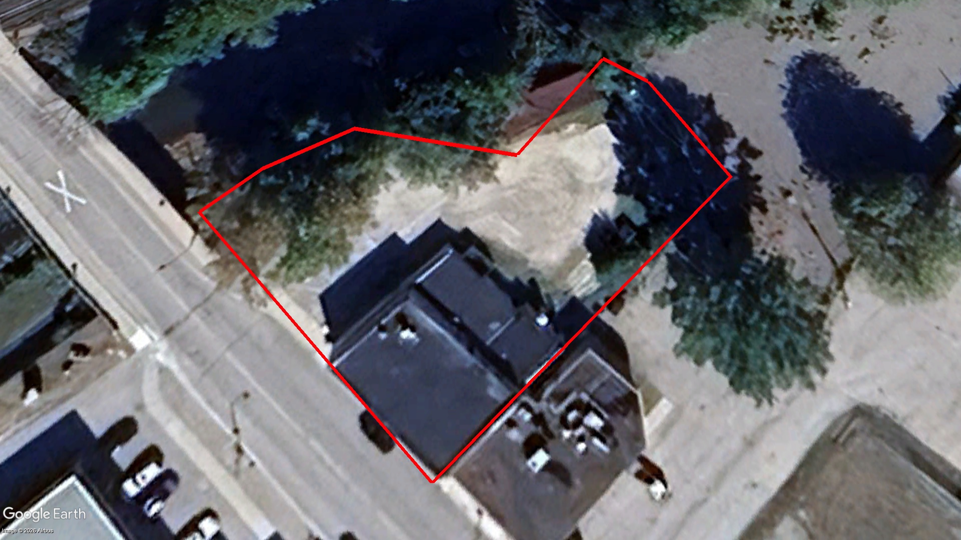 Tax Sale Ingersoll, Ontario - 32 18 020 030 25000 0000