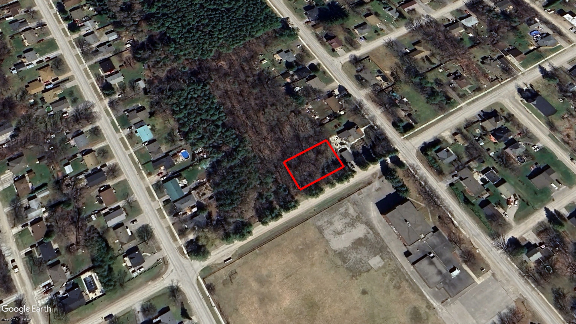 Tax Sale Tay, Ontario - 43 53 050 001 44300 0000