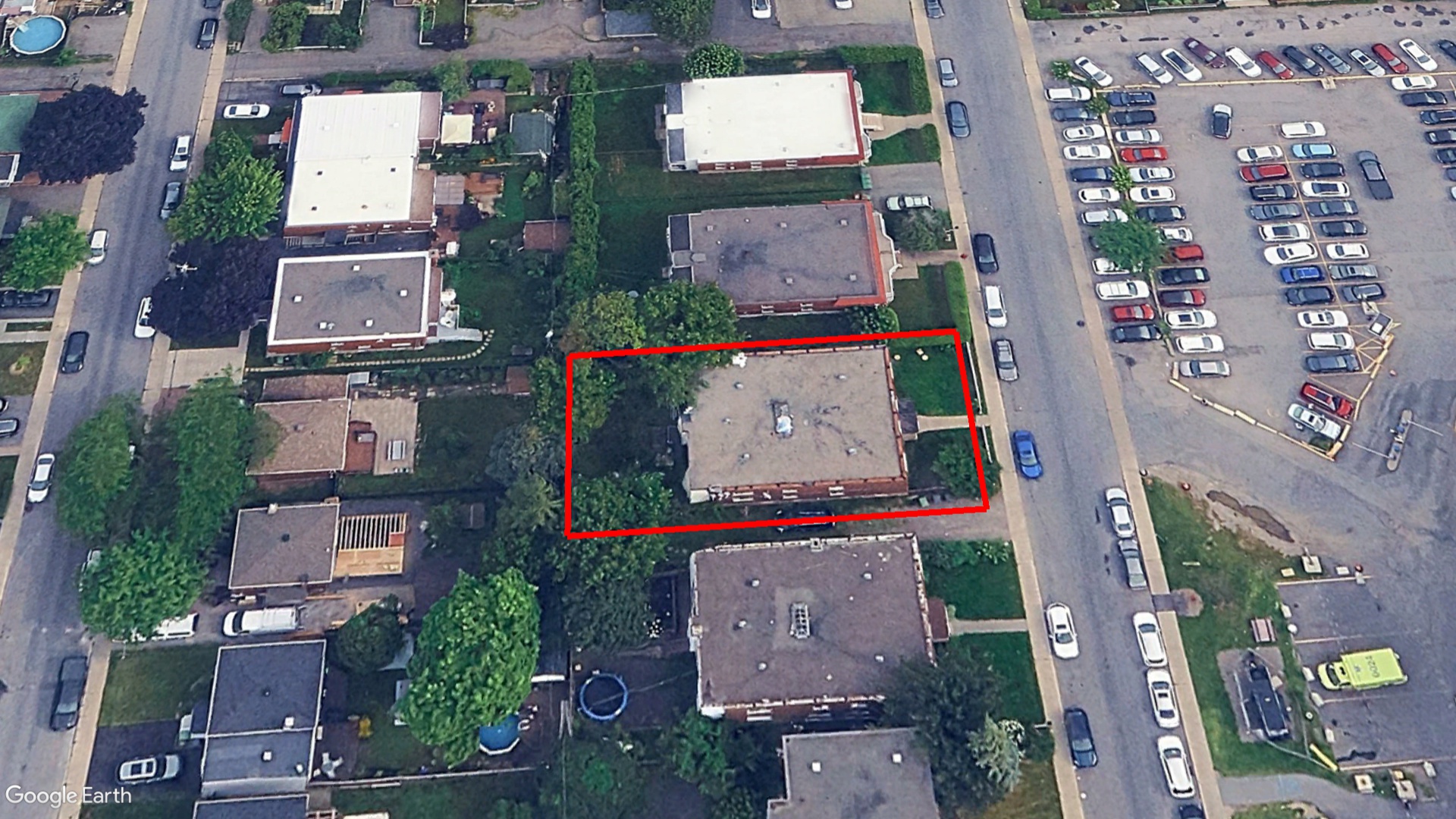 Tax Sale Montreal, Quebec - 050568-35