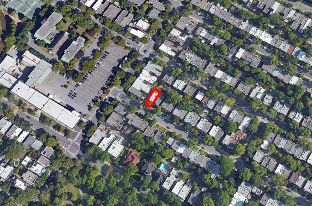 Tax Sale Montreal, Quebec - 030309-04