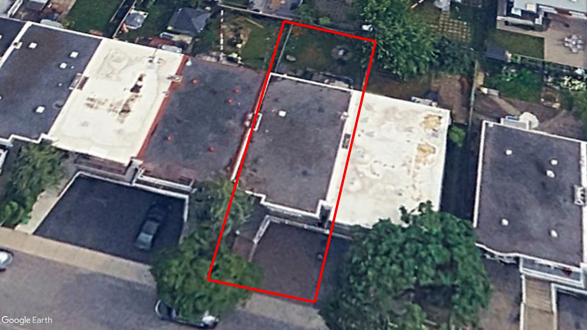 Tax Sale Montreal, Quebec - 040283-58