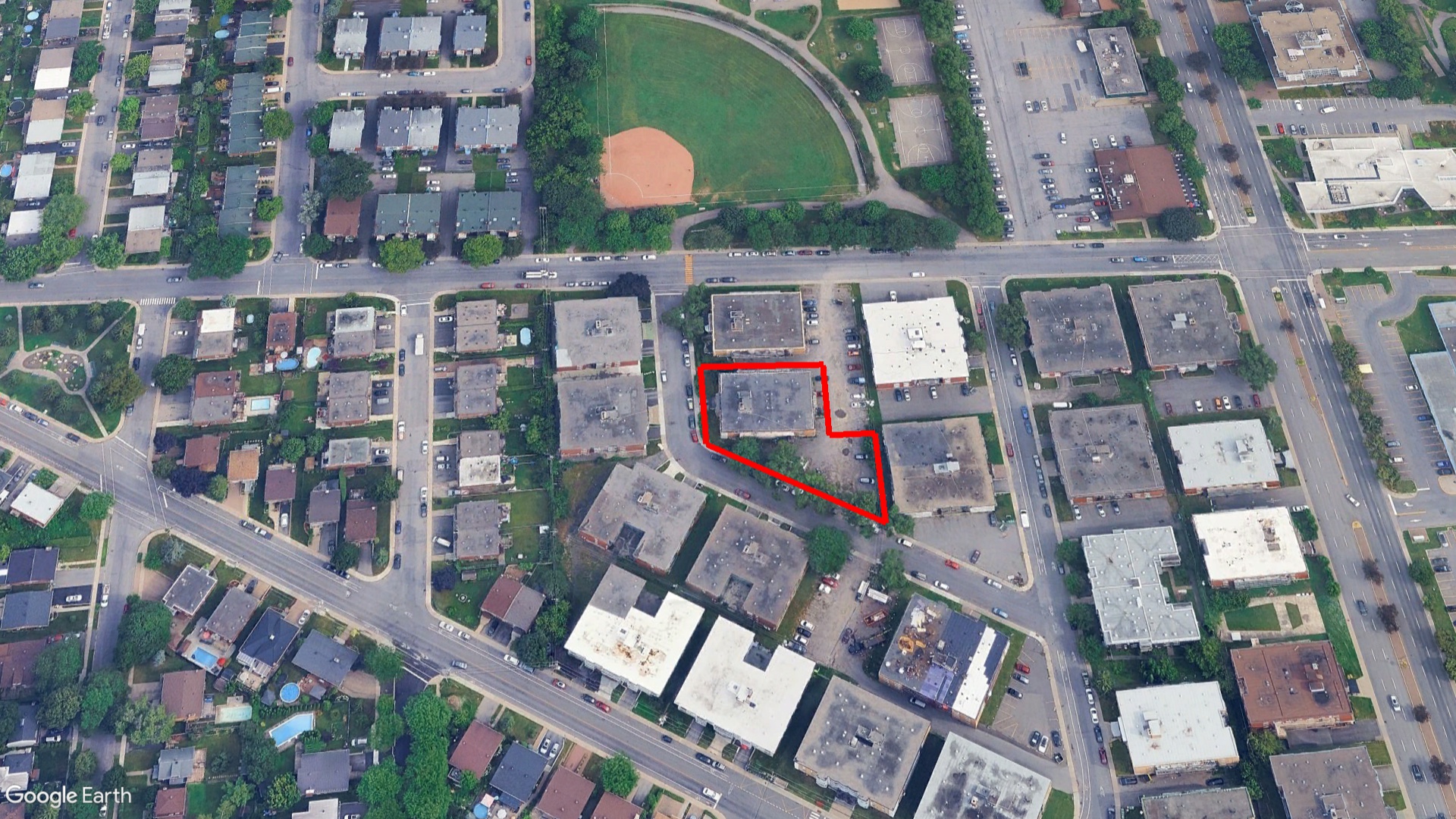 Tax Sale Montreal, Quebec - 050546-04