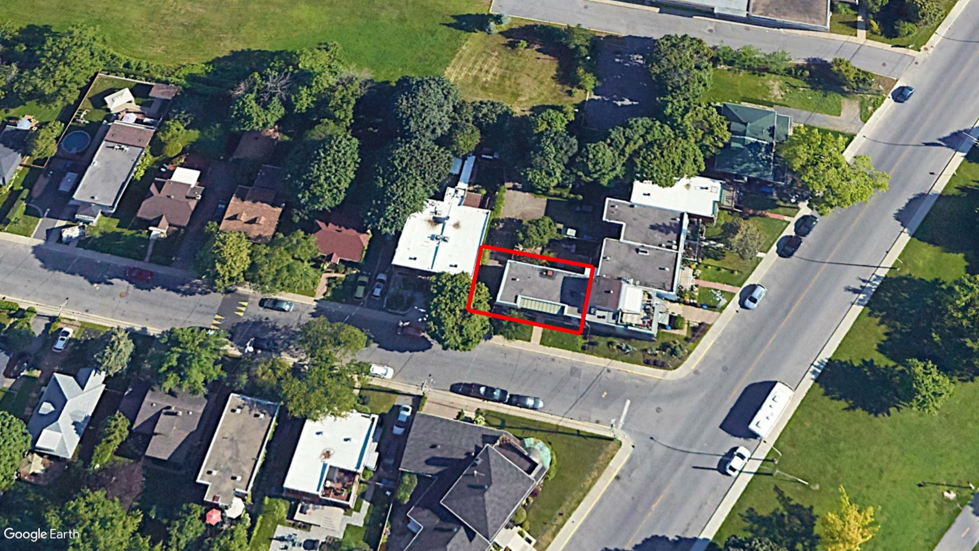 Tax Sale Montreal, Quebec - 010520-77