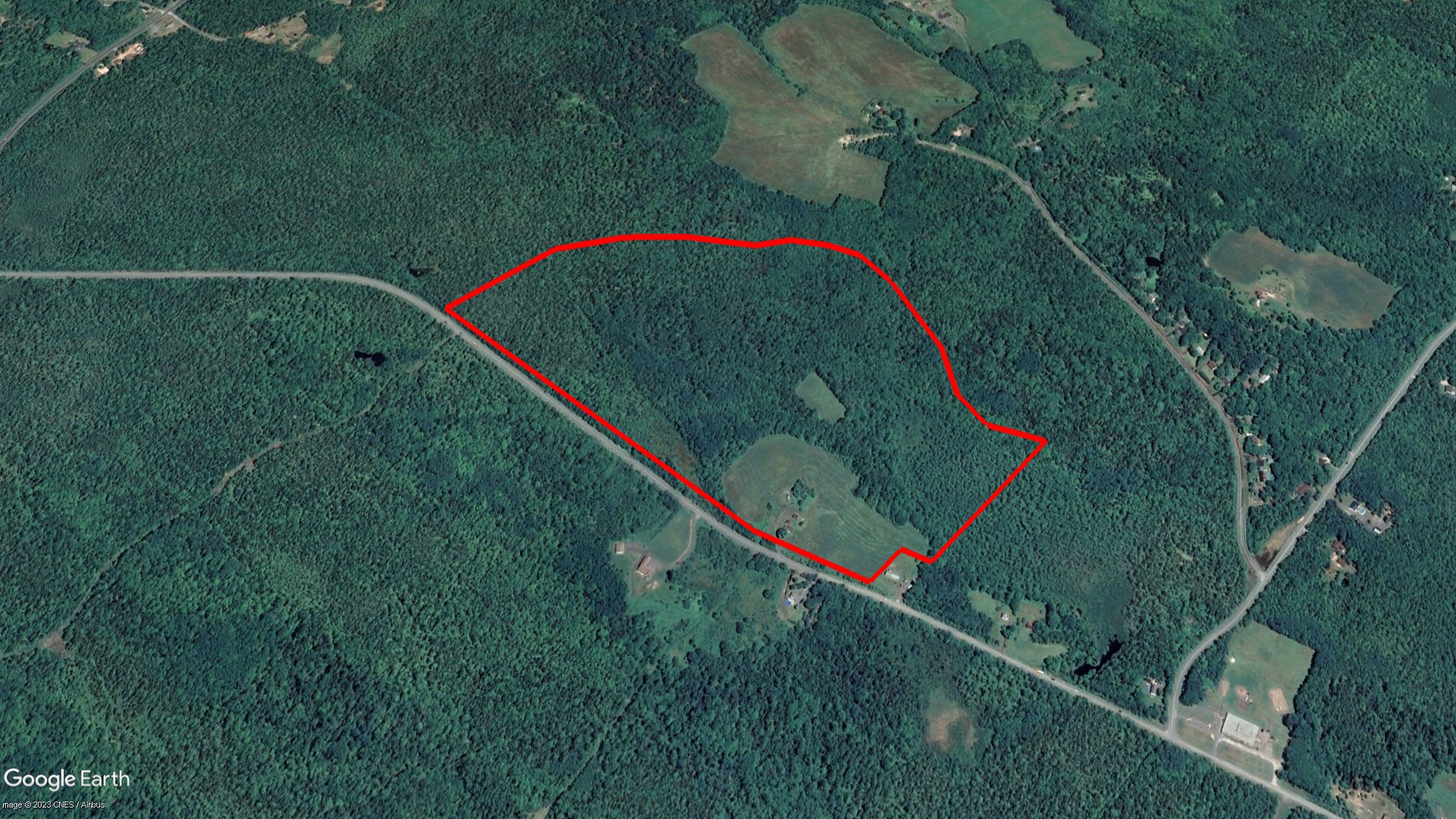 Tax Sale Lunenburg, Nova Scotia - 01690159