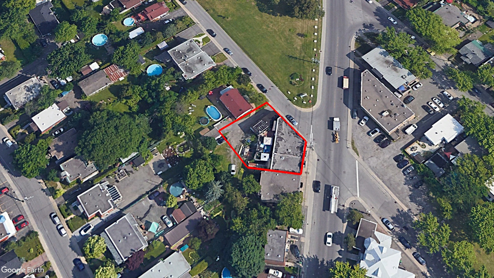 Tax Sale Montreal, Quebec - 020827-40 