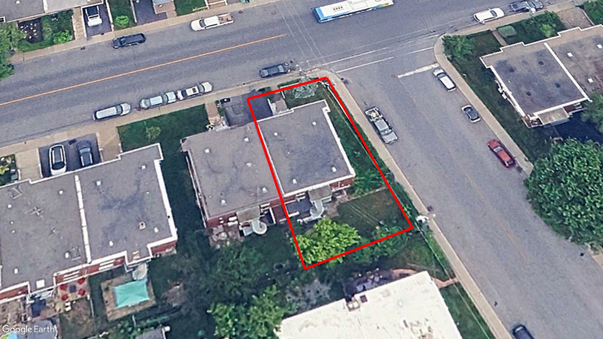 Tax Sale Montreal, Quebec - 040481-73