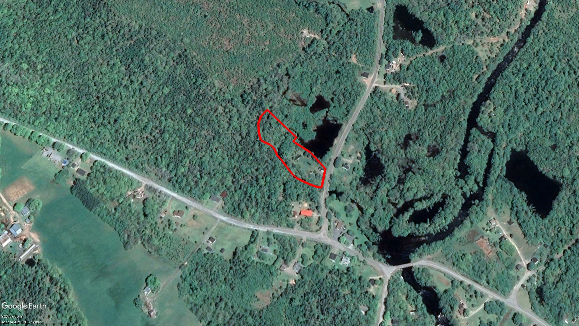 Tax Sale Lunenburg, Nova Scotia - 02816393