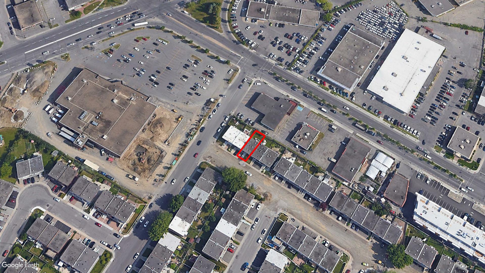 Tax Sale Montreal, Quebec - 040381-49