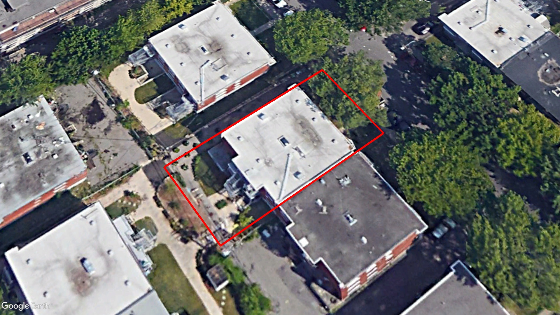 Tax Sale Montreal, Quebec - 020809-86