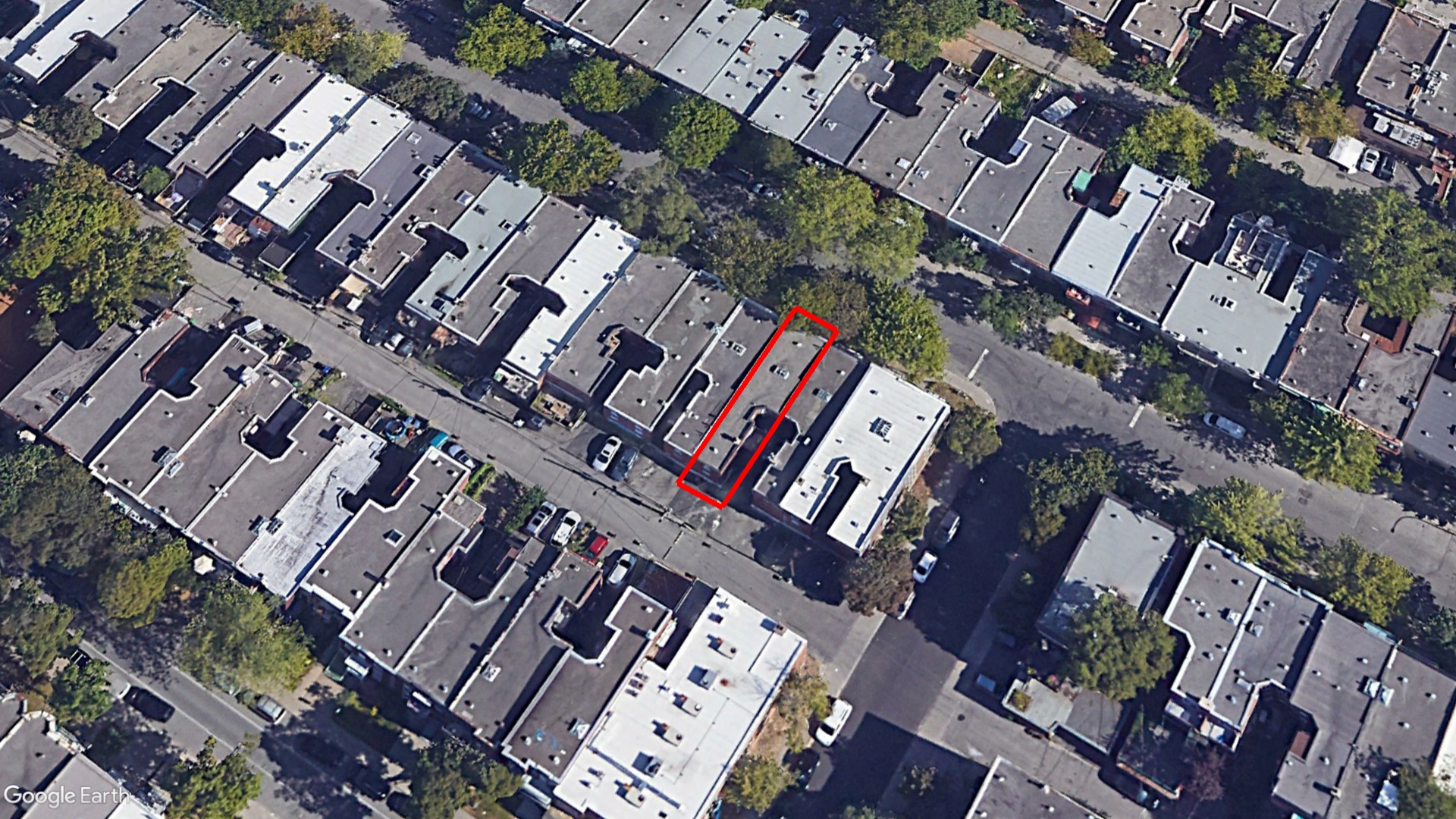 Tax Sale Montreal, Quebec - 052625-56