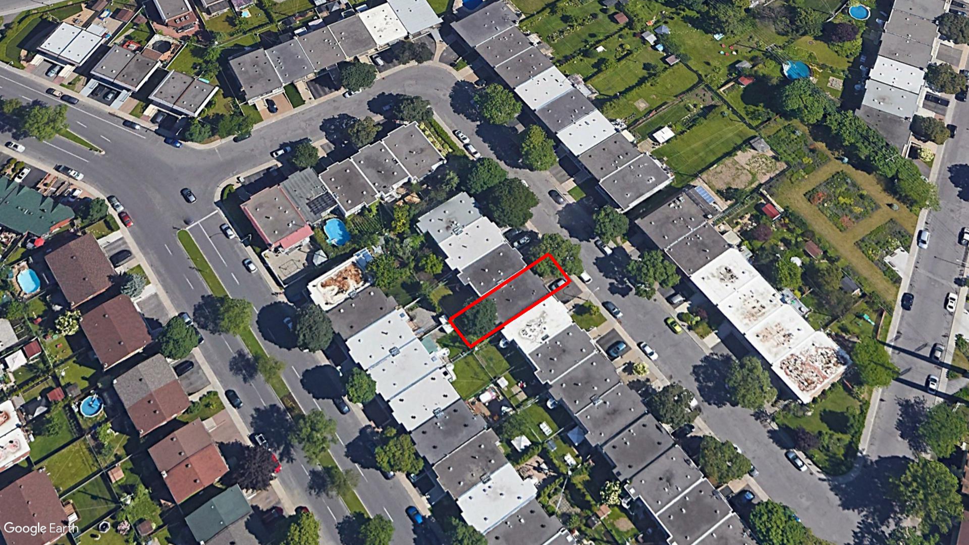 Tax Sale Montreal, Quebec - 020366-87