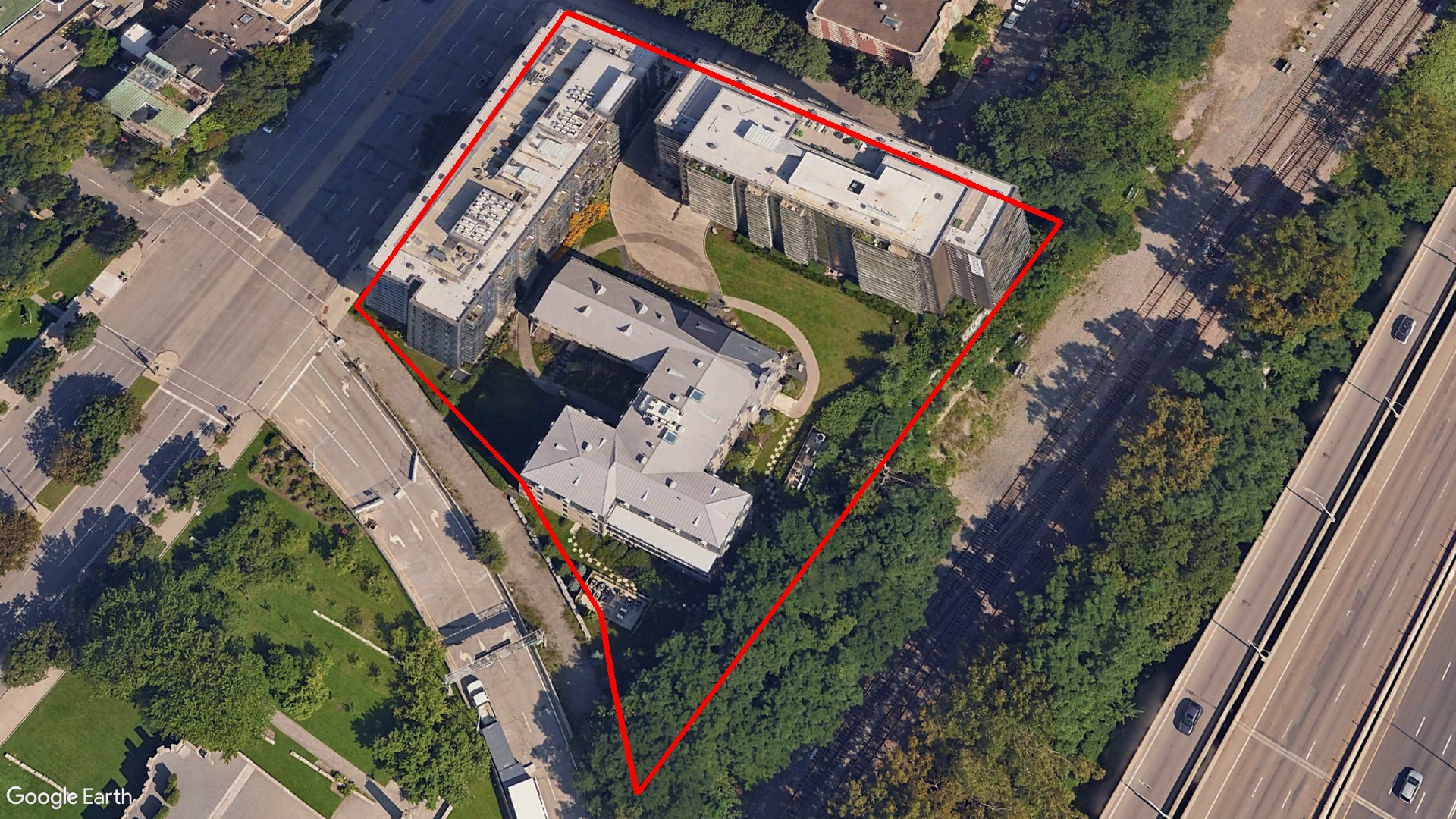 Tax Sale Montreal, Quebec - 260068-72