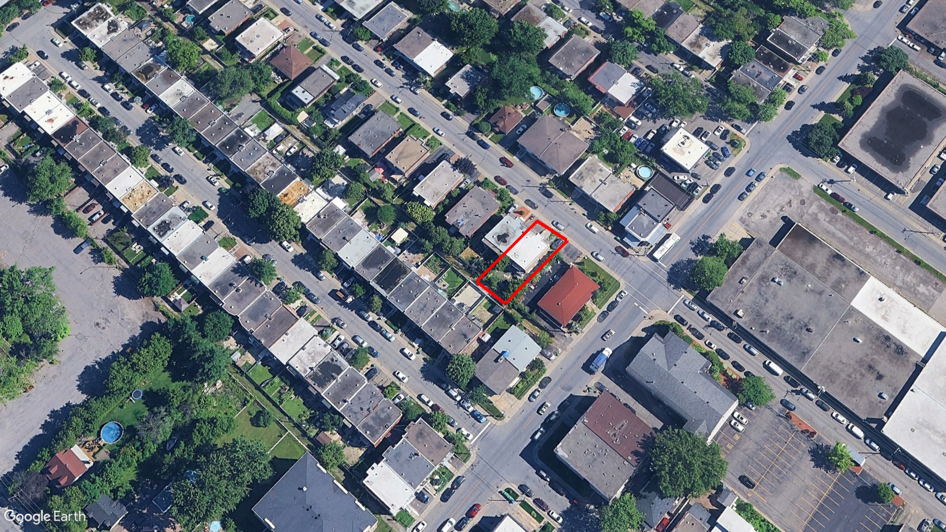 Tax Sale Montreal, Quebec - 020727-72