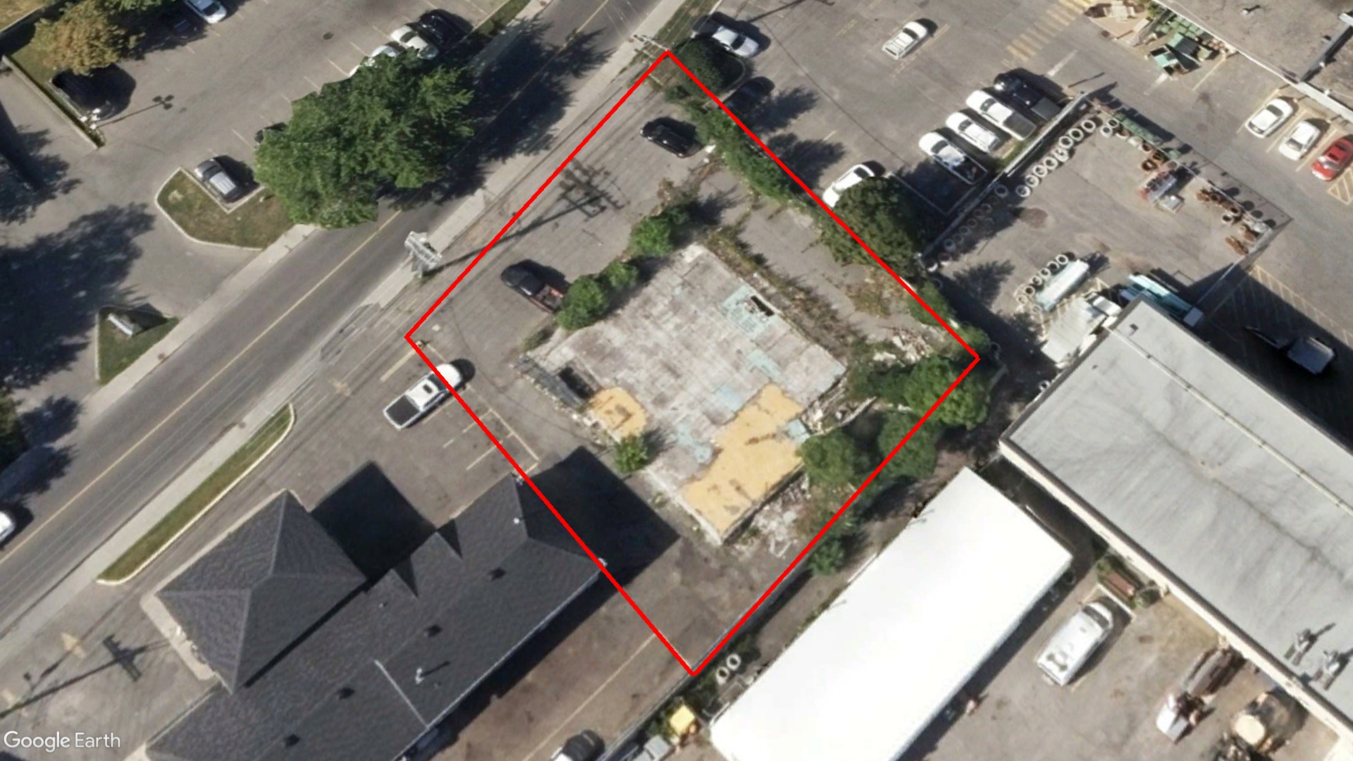 Tax Sale Montreal, Quebec - 040093-29