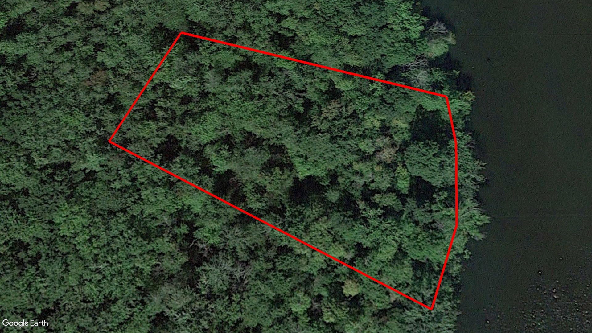 Tax Sale Tweed, Ontario - 12 31 328 015 02920 0000