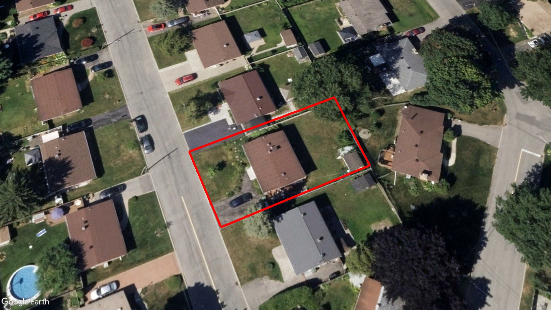 Tax Sale Montreal, Quebec - 040120-94