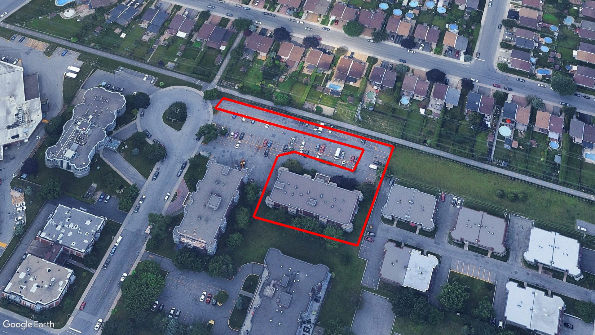 Tax Sale Montreal, Quebec - 051523-04