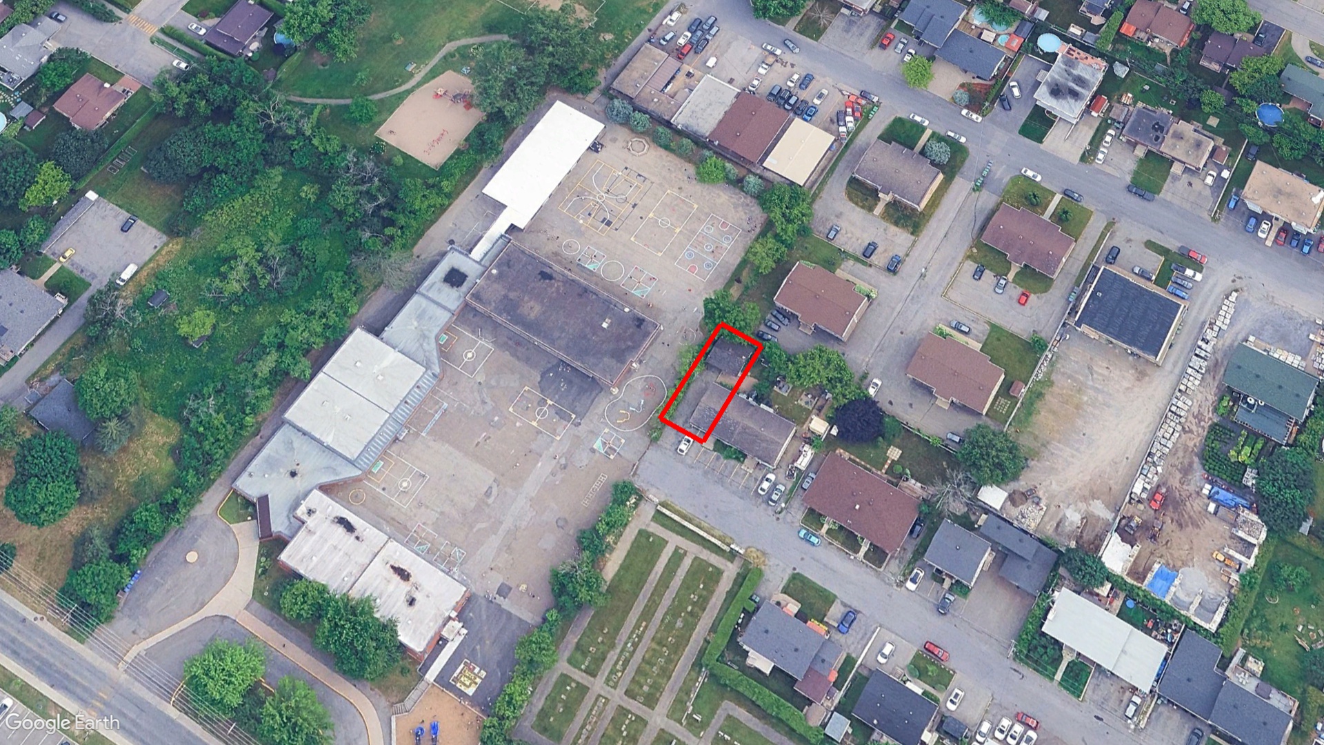 Tax Sale Montreal, Quebec - 040554-95